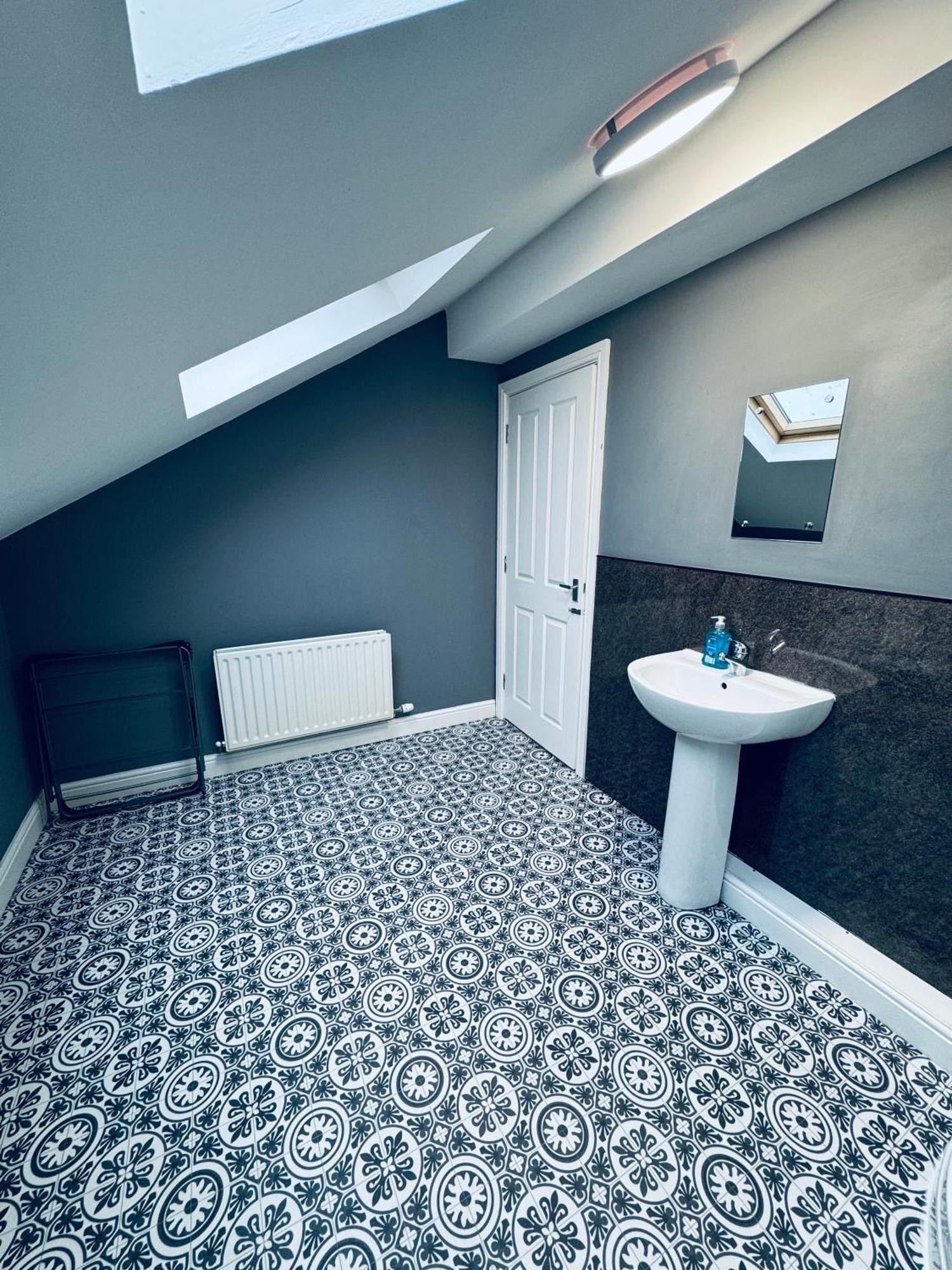 Queens Townhouse - 4 Bed 怀特黑 外观 照片